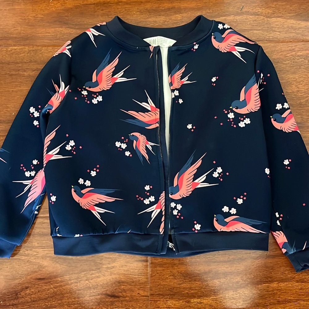H&M girls bomber jacket. Size 4-6